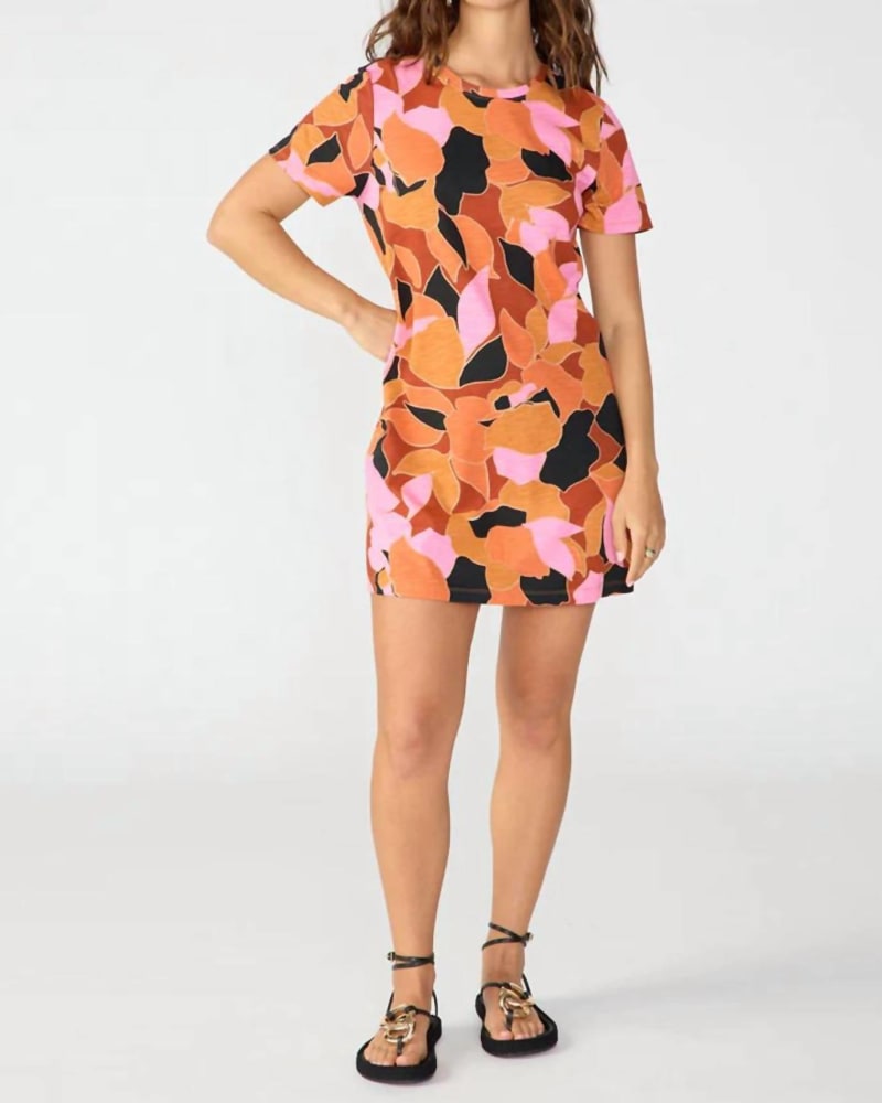 Front of a model wearing a size L Reveal T-Shirt Dress in Solar Power in Solar Power by Sanctuary. | dia_product_style_image_id:326270